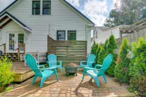 Charming Louisville Retreat with Patio and Fireplace!
